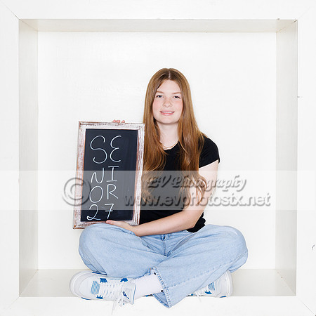 27Box2058