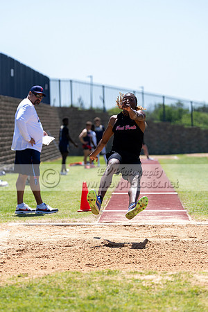 TrackDist064